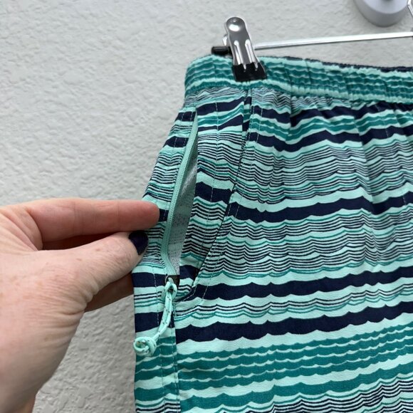LL Bean Wave Stripe Nylon Swim Board Shorts w Pockets 504878 Womens size Medium - Picture 5 of 12